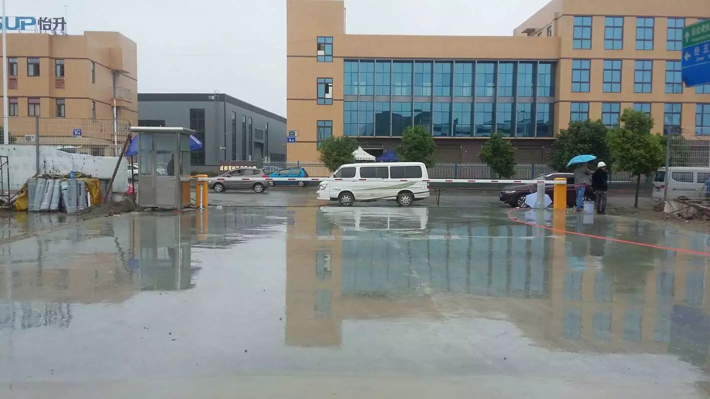 新乐市新乐市成都市物流公司道闸